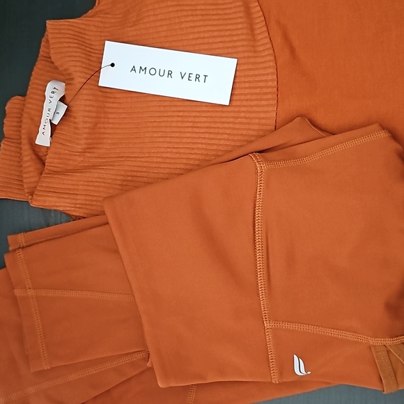 Fabletics 28" leggings with pockets sz S EUC butternut brown/burnt orange - Picture 9 of 10